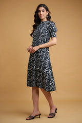 Black White Wrinkle Satin Abstract Cuff Sleeve Dress